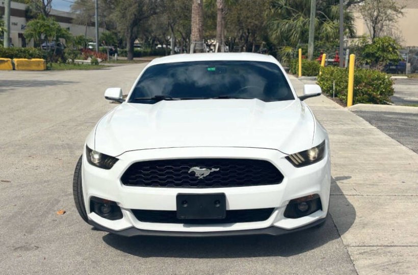 Ford Mustang EcoBoost Premium