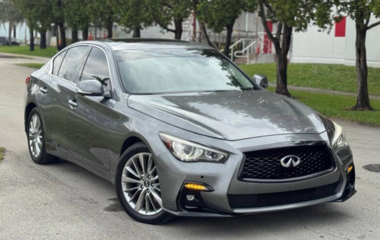 Infiniti Q50 3.0T Luxe