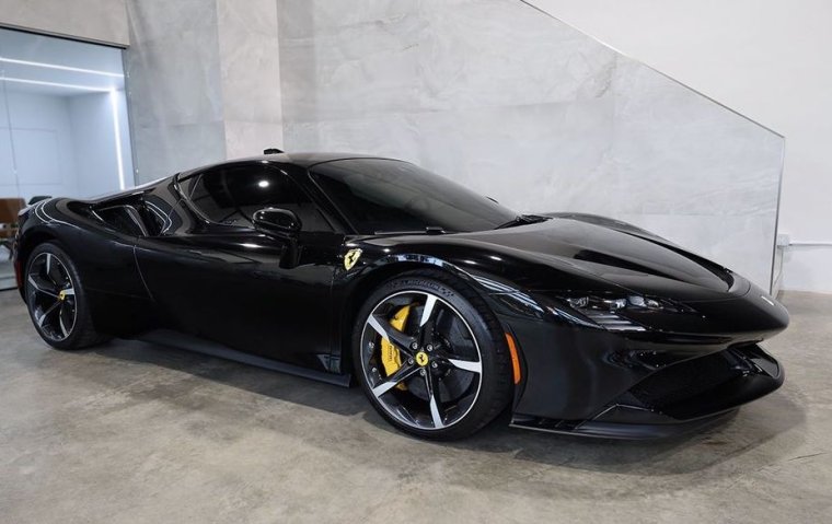 Ferrari SF90 Stradale